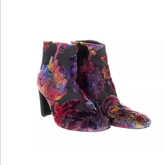 Stuart Weitzman Bacardi Floral Brocade Ankle Boots - Picture 2 of 5